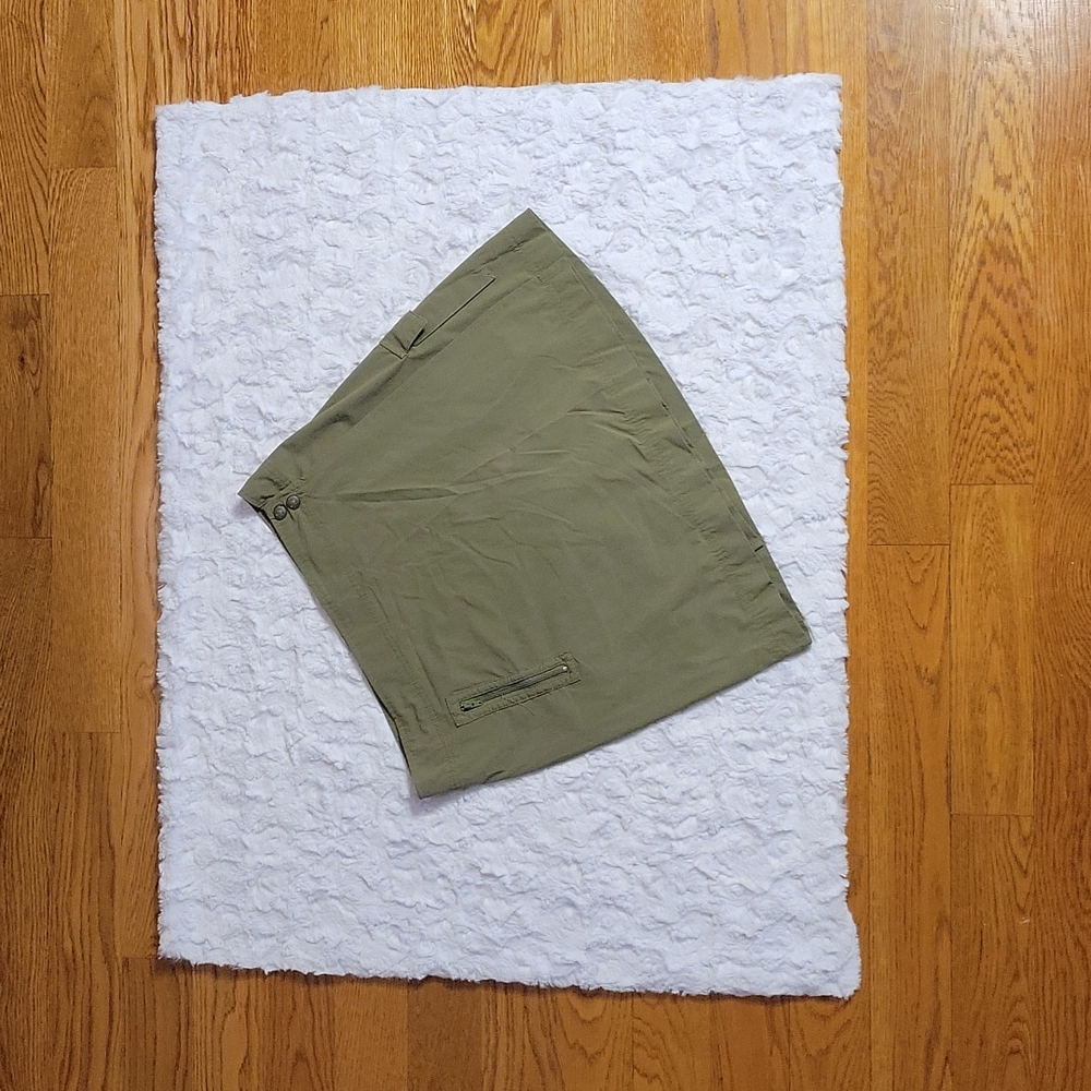 Ascend Green Wrap Skort, Women's Size 6, Like New Condition!